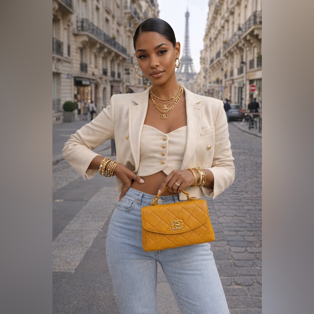 Chanel Lambskin Quilted Trendy Spirit Top Handle Bag Yellow series 30 Year 2020 - Picture 3 of 15